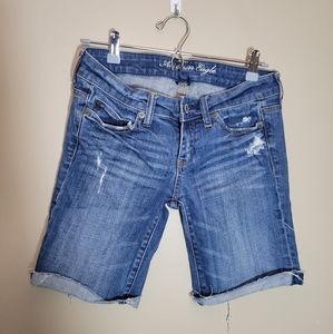 American Eagle Capri Jeans